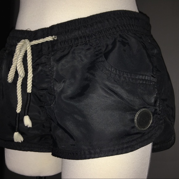 Roxy boardshorts - Picture 4 of 8